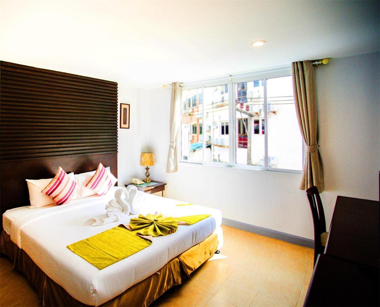 Sino House Patong Hotel Exterior photo