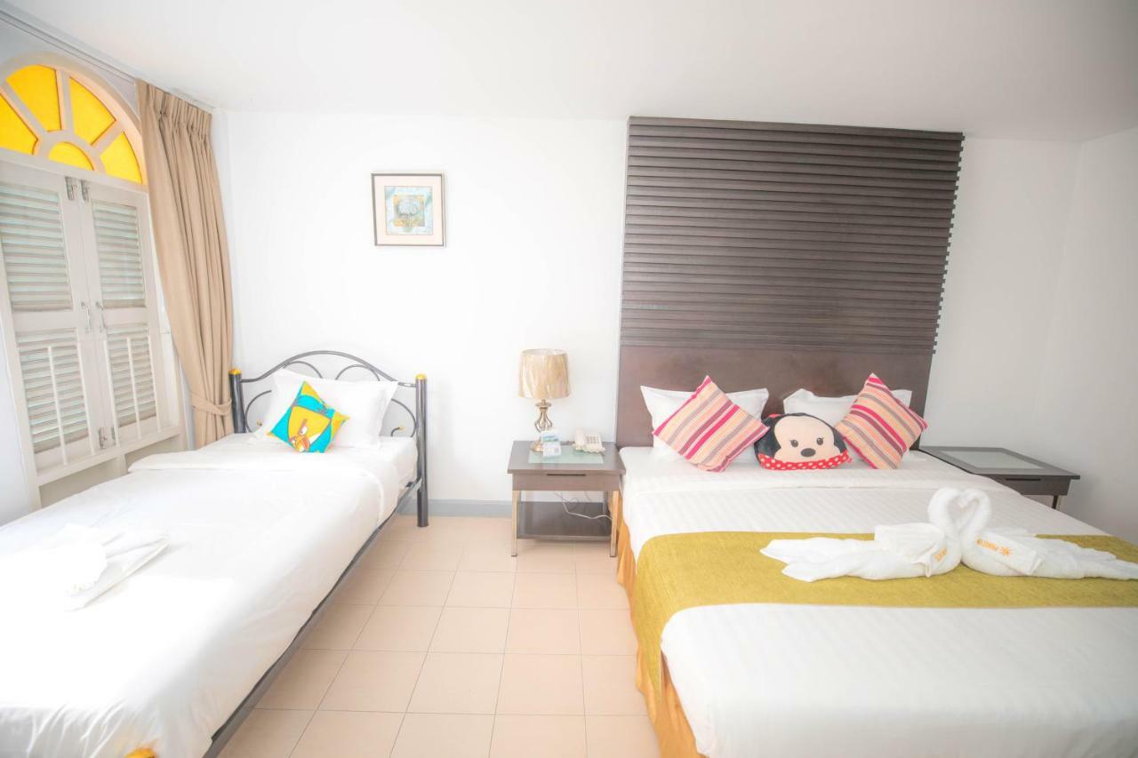 Sino House Patong Hotel Exterior photo